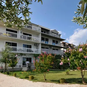 apartmani-olive-trogir.hotels-in-trogir.com/